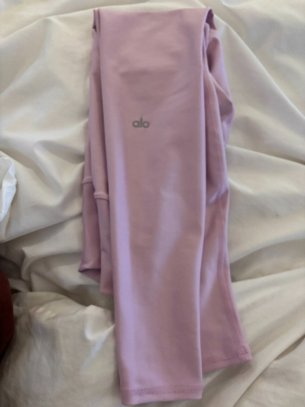 ALO YOGA AIRLIFT Sugarplum XS
